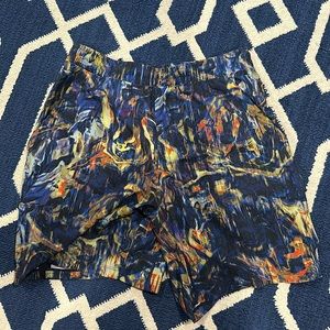 Lululemon pace breaker shorts